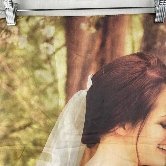 Twilight Breaking Dawn Part 1 Fabric Poster – Edward & Bella Wedding Scene - Picture 4 of 6